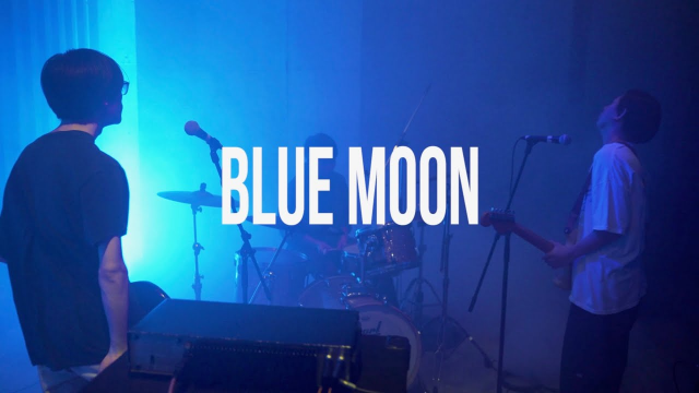 TKB_Blue moon